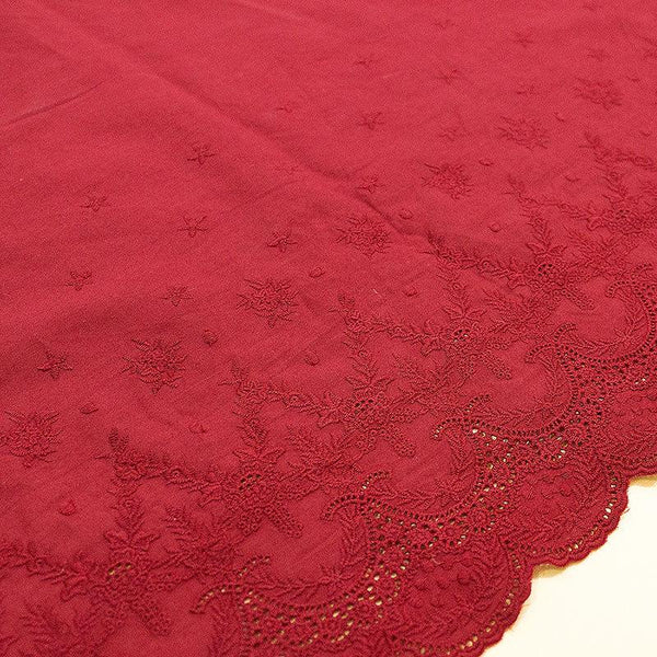 Scalloped Cotton Lace Trim: Elegant White Sewing & Craft Décor