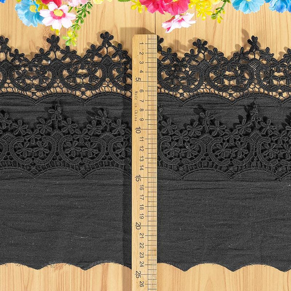 Scalloped Edge Cotton Lace Trim: Elegant Sewing & Craft Décor