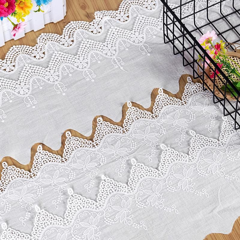 Scalloped Cotton Lace Trim: Off White Broderie Anglaise - Sewing & Crafting