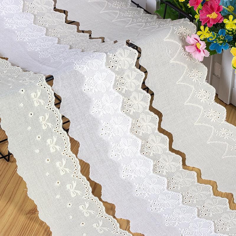 White Cotton Lace Trim: Scalloped Edge Venice Lace