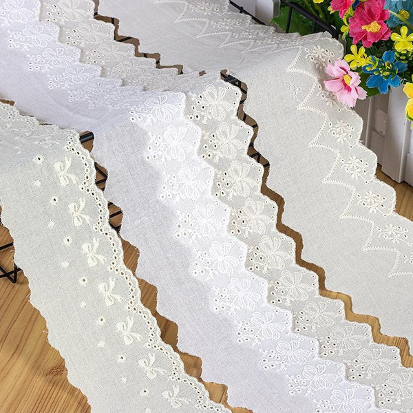 White Cotton Lace Trim: Scalloped Edge Venice Lace