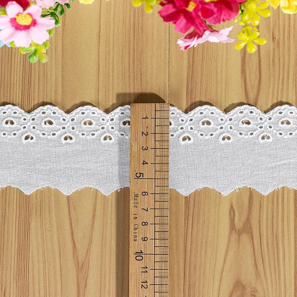 Scalloped Edge Cotton Lace Trim: Elegant Sewing & Crafting