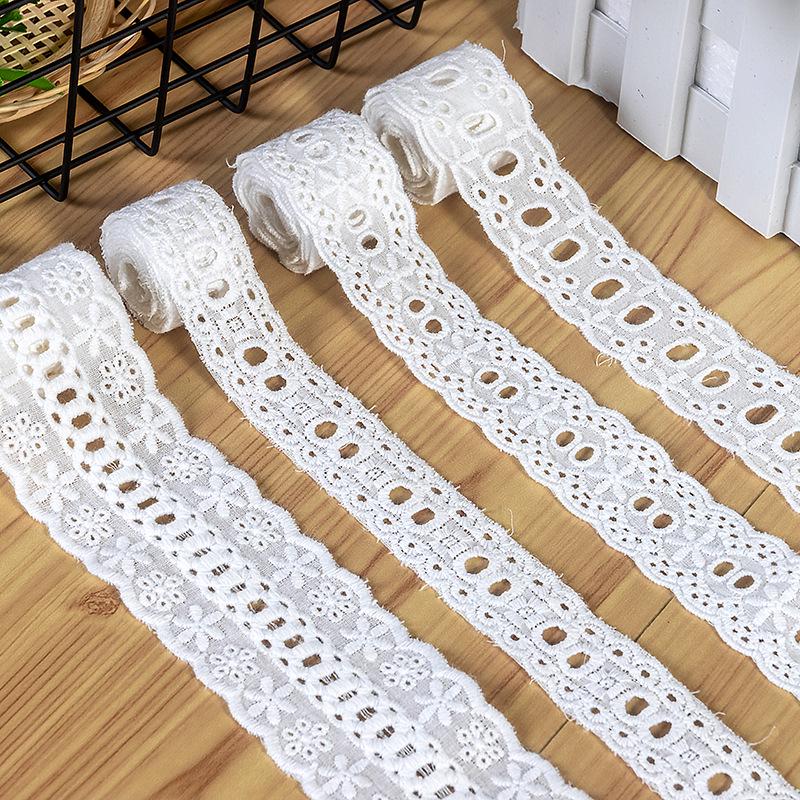 Scalloped Edge Cotton Lace Trim: Elegant Sewing & Crafting