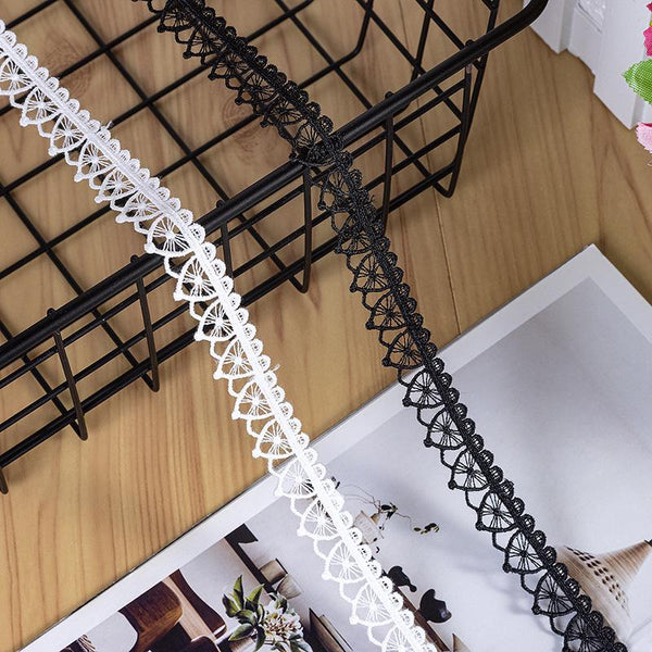 White Venice Lace Trim: Scalloped Guipure Victorian Pattern - By The Yard