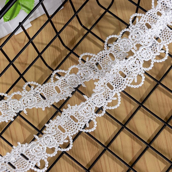 White Venice Lace Trim: Scalloped Guipure, Victorian Style - By The Yard