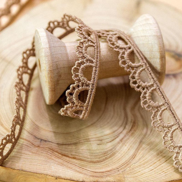 White Scalloped Venice Lace Trim: Victorian Guipure, Crafting & Sewing, 3/8" wide
