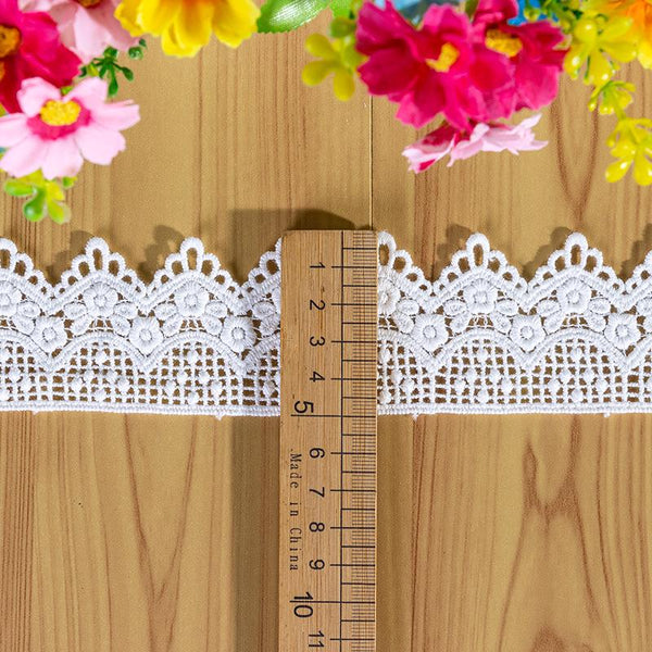 Vintage Cotton Lace Trim: Scalloped Edge Sewing Ribbon