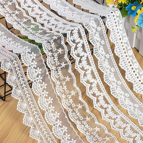 Vintage Mesh Embroidery Lace with Floral Design – Elegant Sewing Fabric for Crafts, Dressmaking & DIY Projects