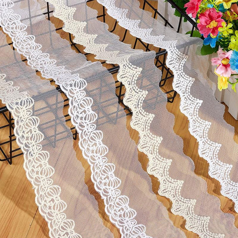 Vintage Mesh Embroidery Lace with Floral Design – Elegant Sewing Fabric for Crafts, Dressmaking & DIY Projects