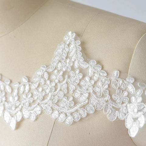 Floral Bridal Lace Trim: Off-White Scalloped Edge, 2-Inch Wide