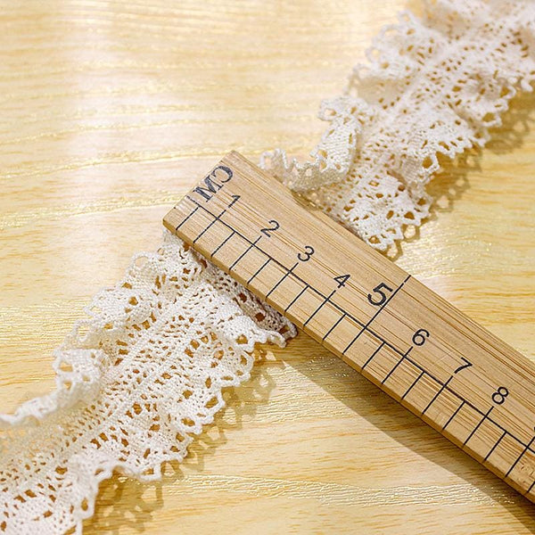 Cotton Venice Lace Trim: Scalloped Edge, Elastic Sewing Lace