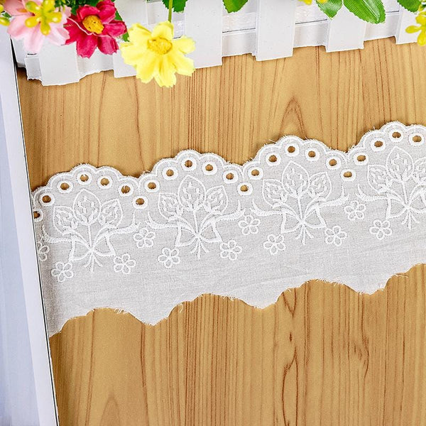 Scalloped Edge Cotton Lace Trim: Elegant Sewing & Craft Décor