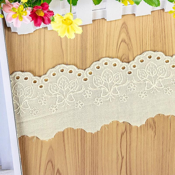 Scalloped Edge Cotton Lace Trim: Elegant Sewing & Craft Décor