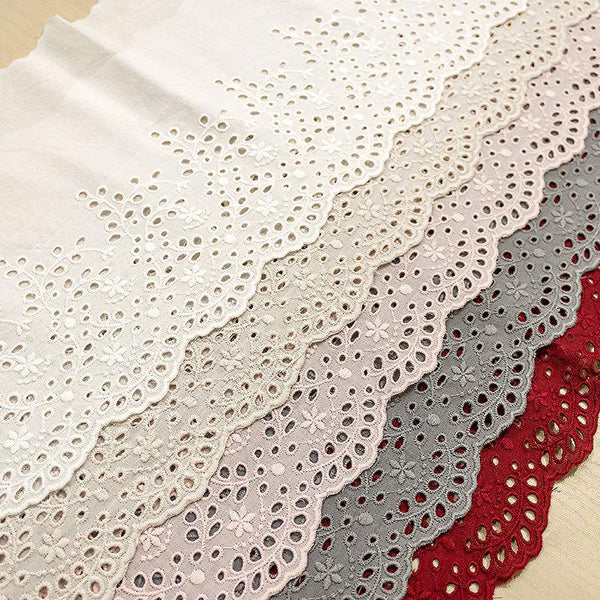 Scalloped Edge Cotton Lace Trim: Elegant Sewing & Craft Décor