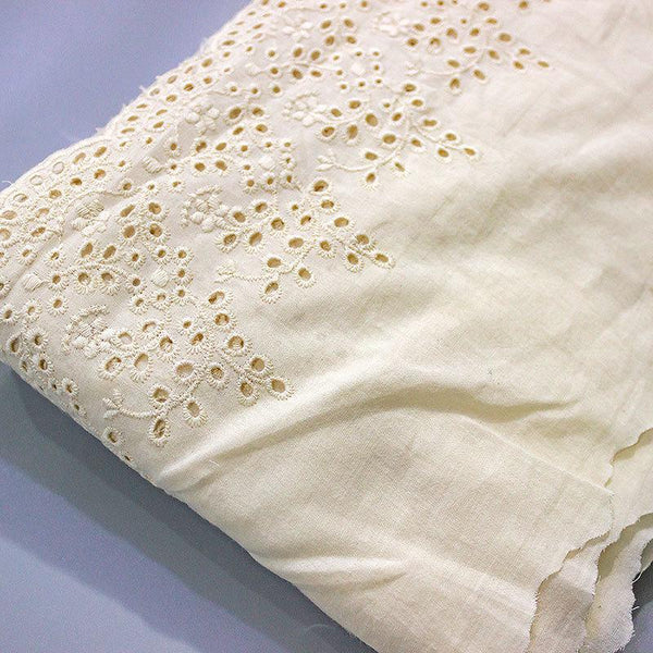 Scalloped Edge Cotton Lace Trim: Elegant Sewing & Craft Décor