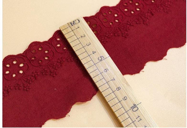 Scalloped Edge Cotton Lace Trim: Elegant Sewing & Craft Décor