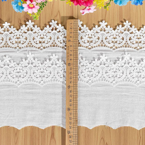 Scalloped Edge Cotton Lace Trim: Elegant Sewing & Craft Décor