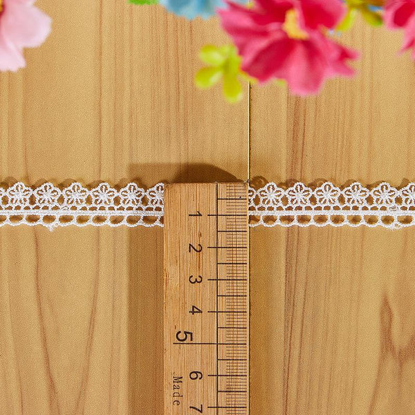 White Venice Lace Trim: Scalloped Guipure Victorian Pattern - By The Yard