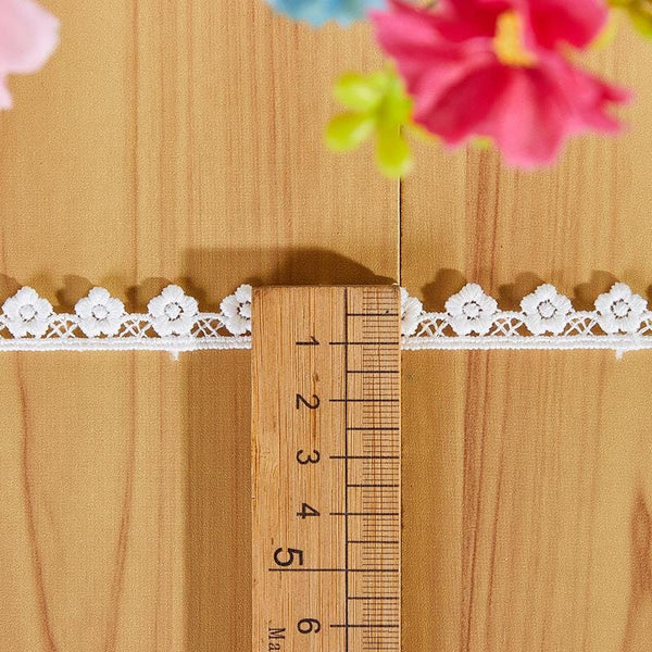White Venice Lace Trim: Scalloped Guipure Victorian Pattern - By The Yard