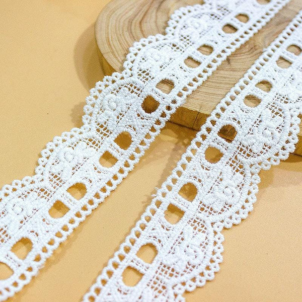 White Scalloped Venice Lace Trim: Victorian Guipure, Sewing & Crafting
