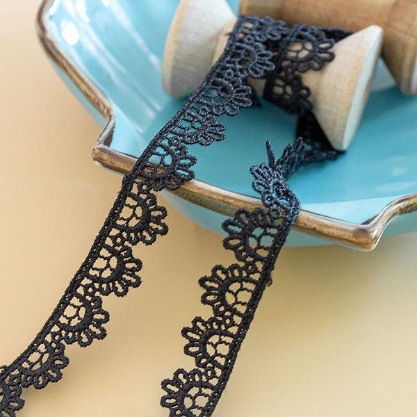 Venice Lace Trim: White Scalloped Guipure - Sewing & Crafting