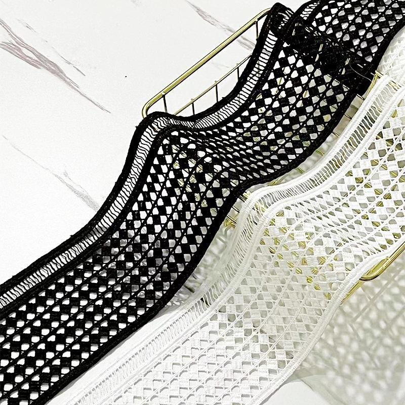 Off White Venice Lace Trim: Scalloped Guipure, Victorian Style - By The Yard