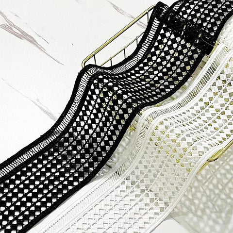 Off White Venice Lace Trim: Scalloped Guipure, Victorian Style - By The Yard