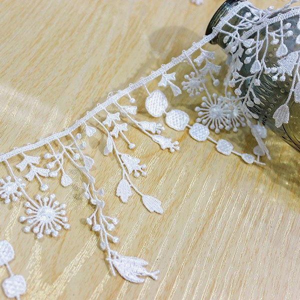 White Scalloped Venice Lace Trim: Victorian Guipure, Crafting & Sewing - 4 1/4"