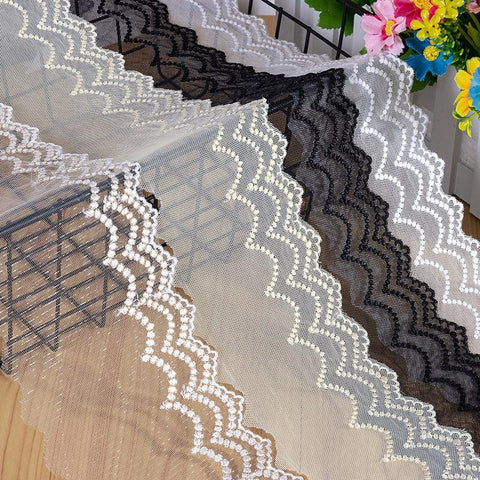 Vintage Mesh Embroidery Lace with Floral Design – Elegant Sewing Fabric for Crafts, Dressmaking & DIY Projects