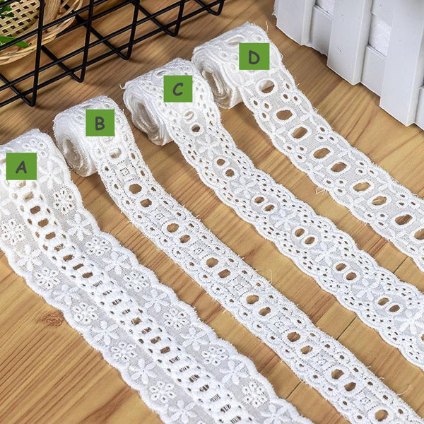Scalloped Edge Cotton Lace Trim: Elegant Sewing & Crafting, 1 inch wide priced by the yard