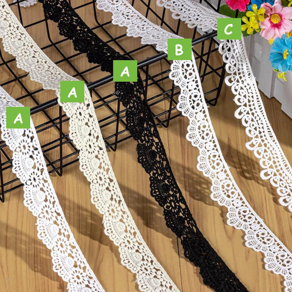 White Venice Lace Trim: Scalloped Victorian Guipure, 4.25" Wide - By The Yard